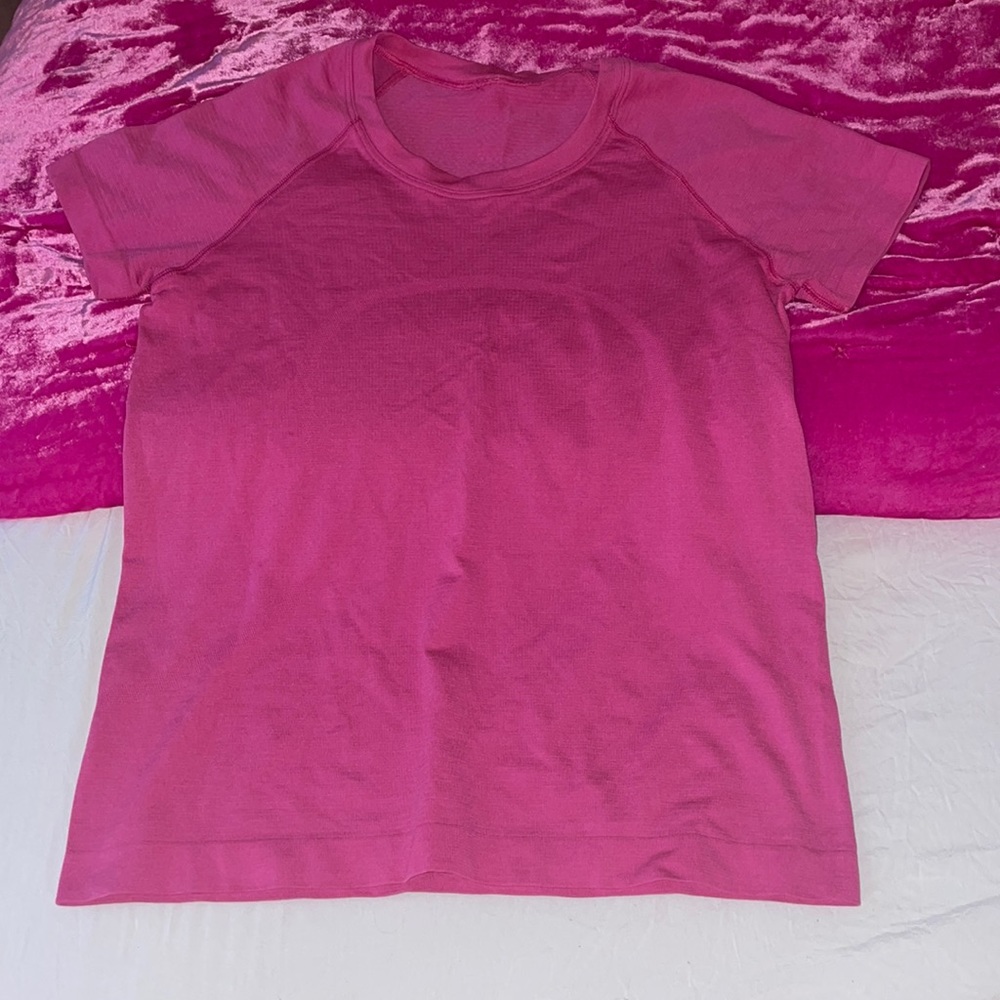 Lululemon top SONIC PINK
